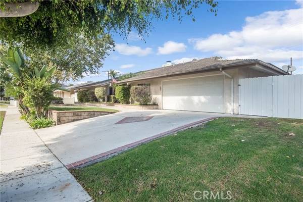 North Tustin, CA 92705,18921 Silver Maple Way