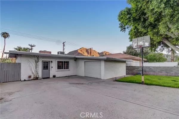 La Quinta, CA 92253,52060 Avenida Villa