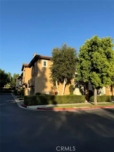 Irvine, CA 92602,51 Bradford