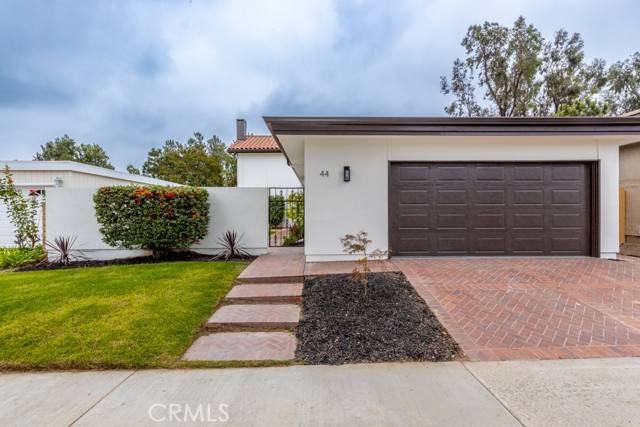 44 Mann Street, Irvine, CA 92612