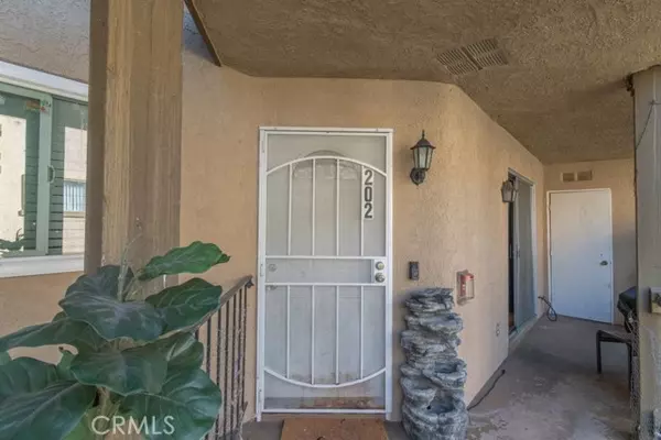 4201 W 5th Street #202, Santa Ana, CA 92703