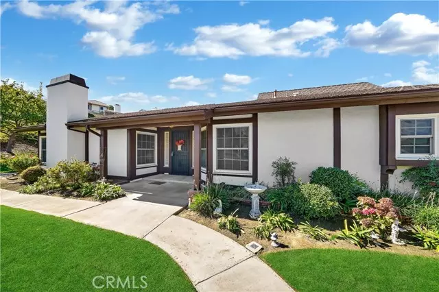 Anaheim Hills, CA 92807,500 S Calle De Casas