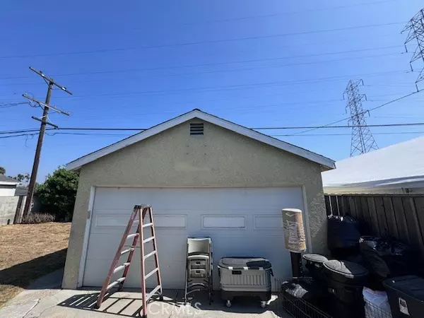 Wilmington, CA 90744,24734 Seagrove Avenue