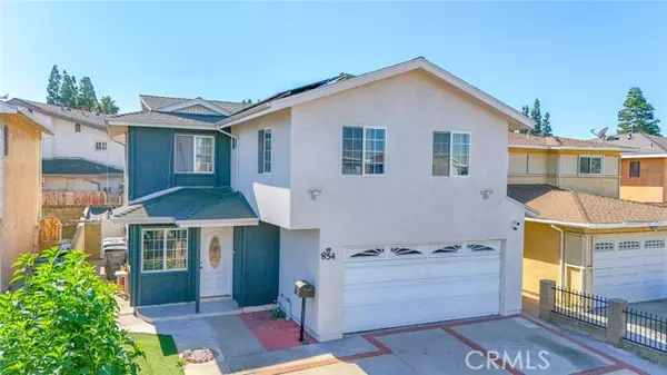 Carson, CA 90746,854 E Meadbrook Street