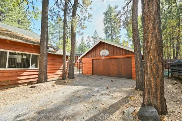 Big Bear Lake, CA 92315,41801 Comstock Lane