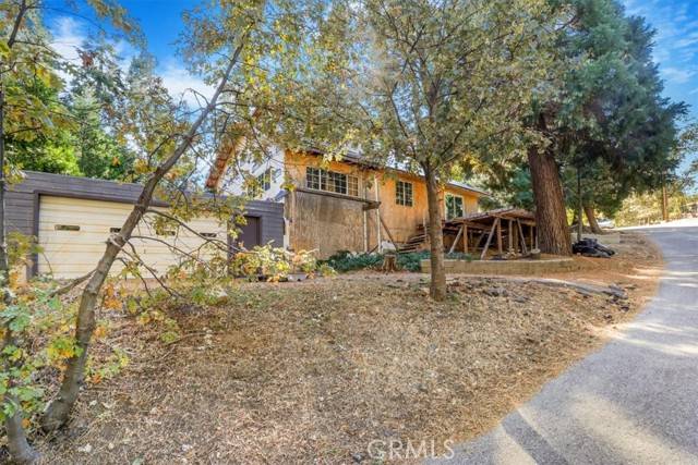 705 Clubhouse Drive, Twin Peaks, CA 92391