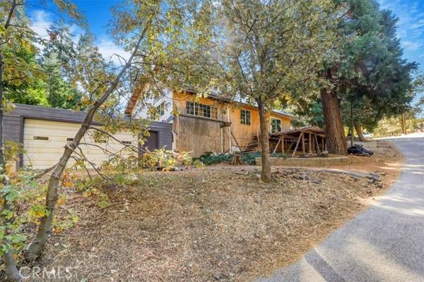 705 Clubhouse Drive, Twin Peaks, CA 92391