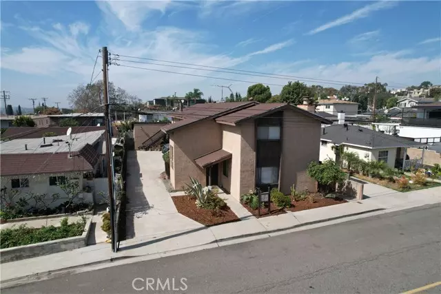 1867 Gladys Avenue, Signal Hill, CA 90755