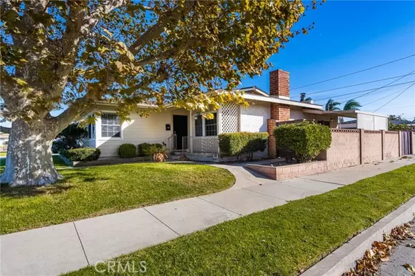 2102 E Napa Place, Anaheim, CA 92806