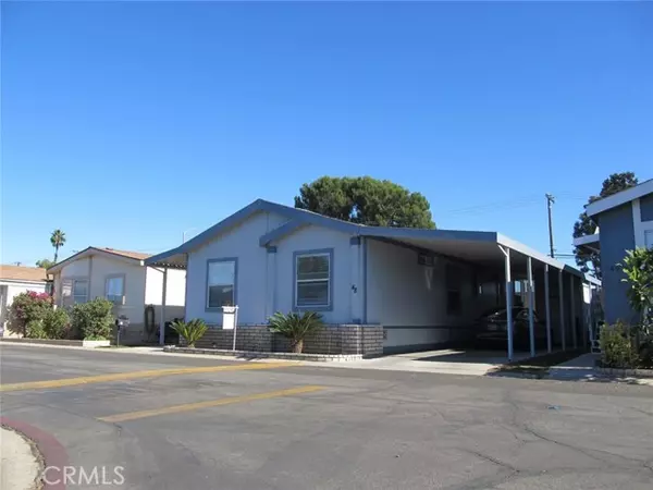 201 W Collins #48, Orange, CA 92867