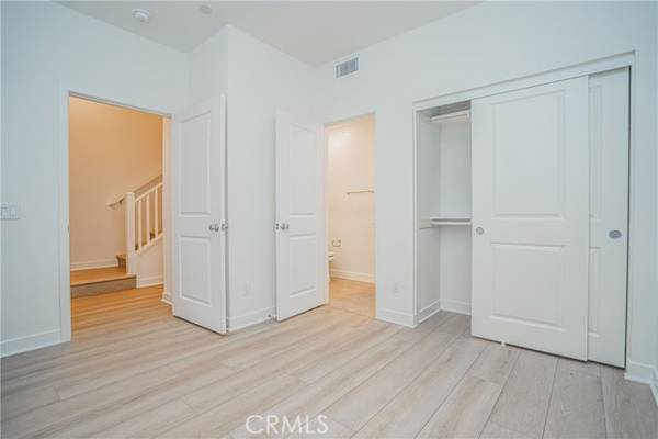 121 W La Palma #6, Anaheim, CA 92801