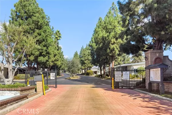 Lake Forest, CA 92630,24001 Muirlands #84