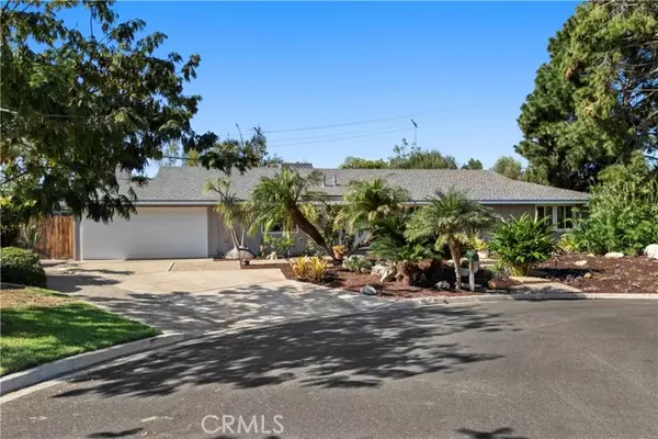 13421 Sussex Place, Santa Ana, CA 92705