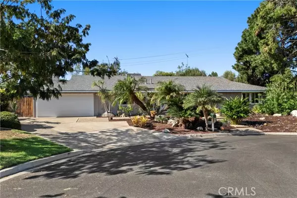 13421 Sussex Place, Santa Ana, CA 92705