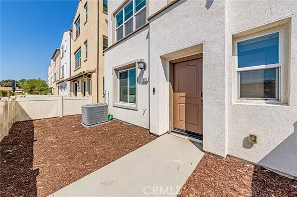 1676 W Rhombus Lane, Anaheim, CA 92802