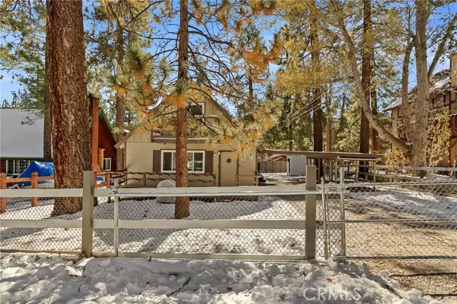 Big Bear Lake, CA 92315,39309 Peak Lane