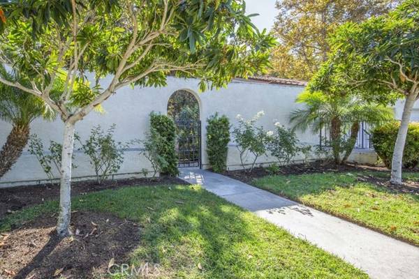 5533 Via La Mesa #B, Laguna Woods, CA 92637