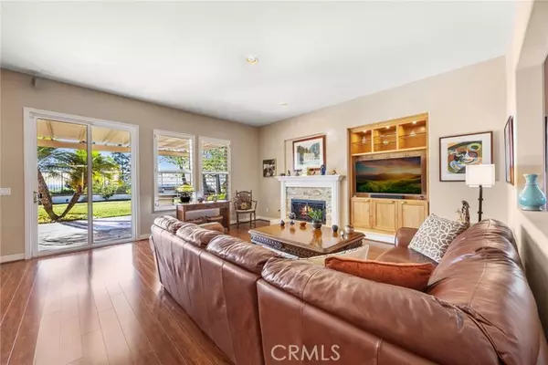 Yorba Linda, CA 92887,5695 Vista Del Mar