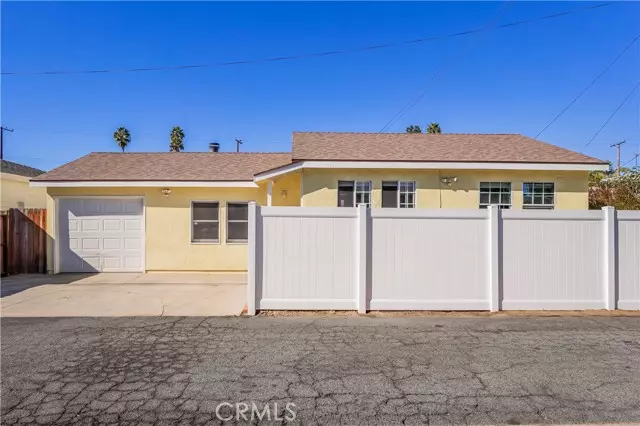 Downey, CA 90241,8217 5th Street