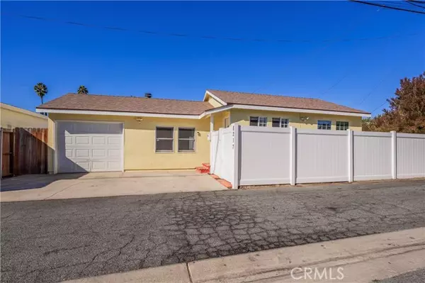 8217 5th Street, Downey, CA 90241