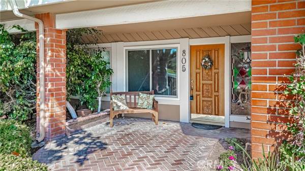 805 W Glenwood Circle, Fullerton, CA 92832