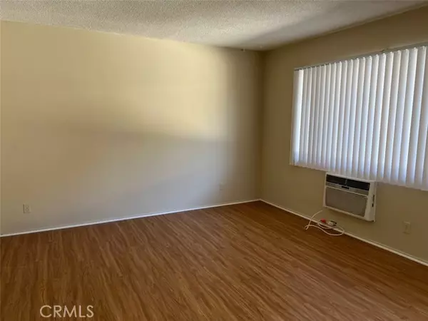 Whittier, CA 90603,10120 Scott Avenue #5