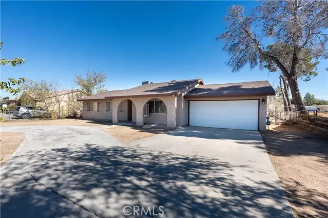 14161 Pawnee Road, Apple Valley, CA 92307