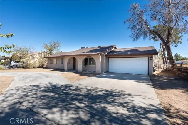 14161 Pawnee Road, Apple Valley, CA 92307