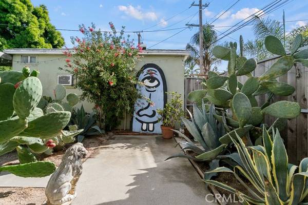 245 Ruth Avenue, Venice, CA 90291