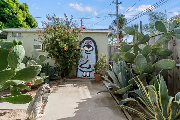 245 Ruth Avenue, Venice, CA 90291