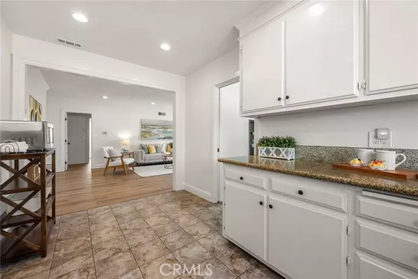 Brea, CA 92821,907 Chestnut Avenue