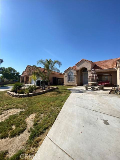 618 Periwinkle Lane, Perris, CA 92571