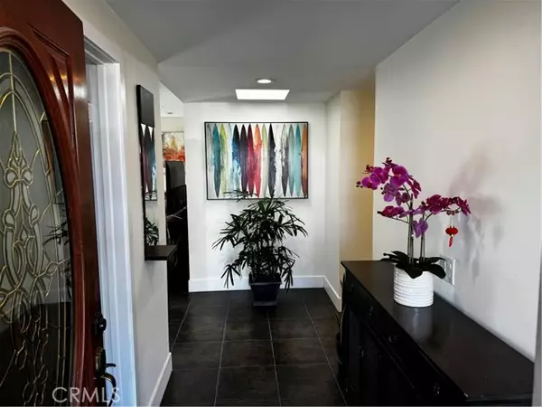 Costa Mesa, CA 92626,957 Magellan Street