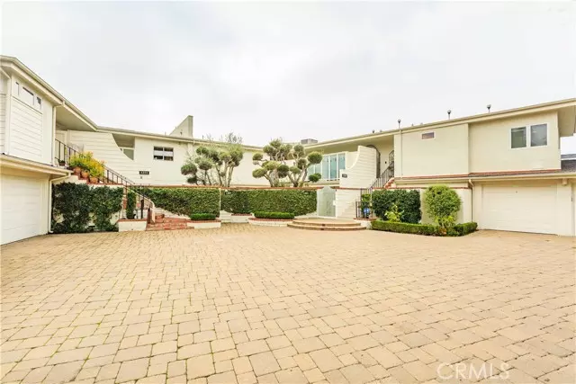 Corona Del Mar, CA 92625,1203 Bayside Drive