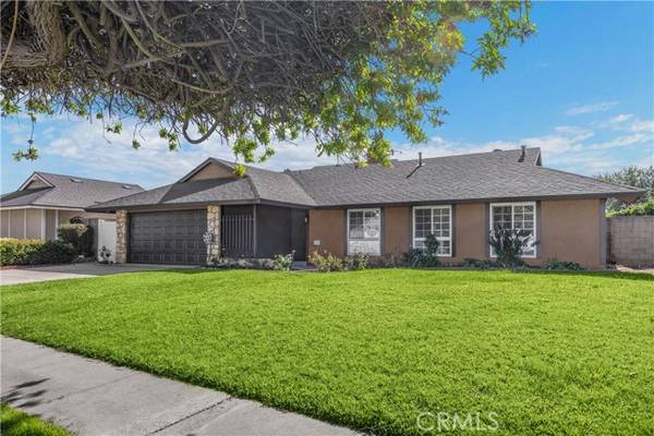 2860 Devonshire Avenue, Fullerton, CA 92835