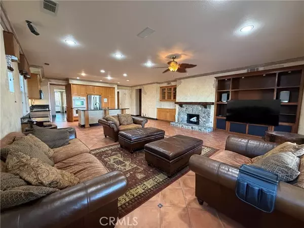 Corona, CA 92882,1485 Clearview Circle