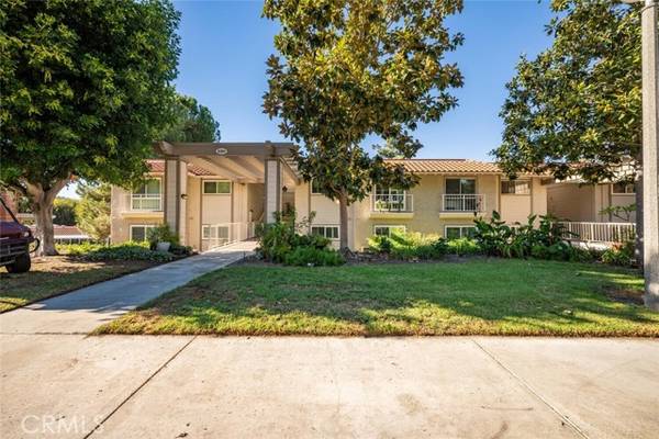 Laguna Woods, CA 92637,3301 Via Carrizo #0