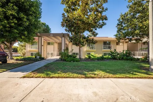 Laguna Woods, CA 92637,3301 Via Carrizo #0