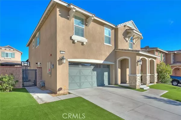 Fontana, CA 92336,5217 Blueberry Avenue