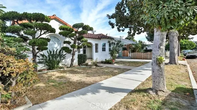 43 W Mountain View Street, Long Beach, CA 90805