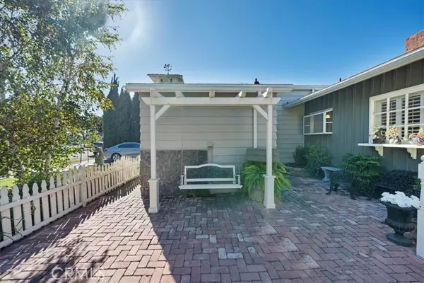 Fullerton, CA 92833,307 Eadington Avenue