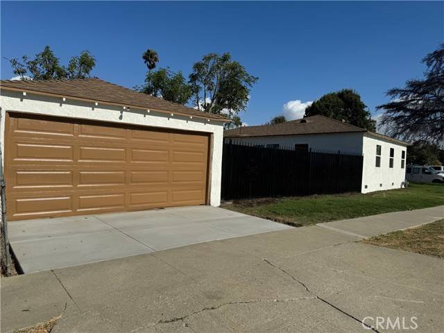 333 S Aprilia Avenue, Compton, CA 90220