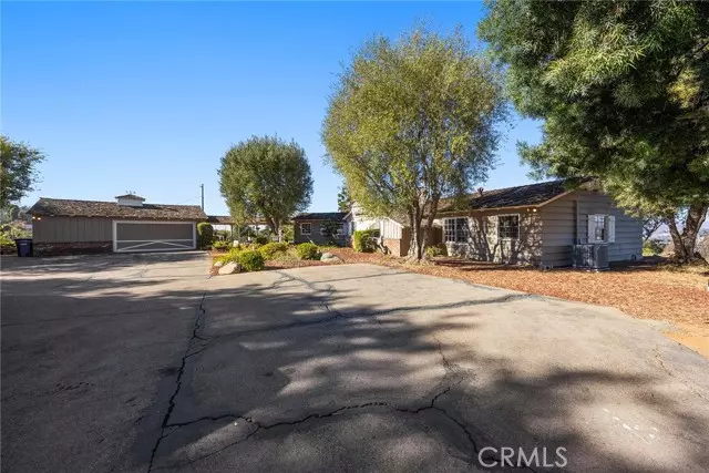 5125 Verna Way, La Mesa, CA 91941