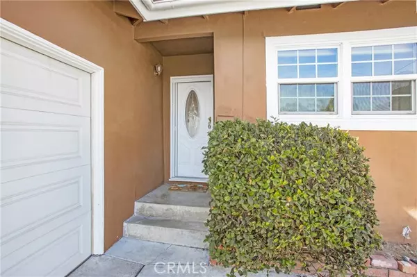 825 Mulberry Avenue, Brea, CA 92821