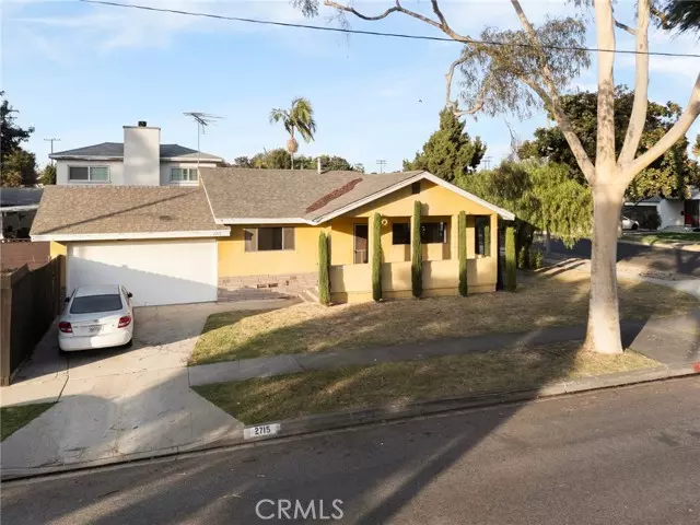 Carson, CA 90810,2715 E 221st Street