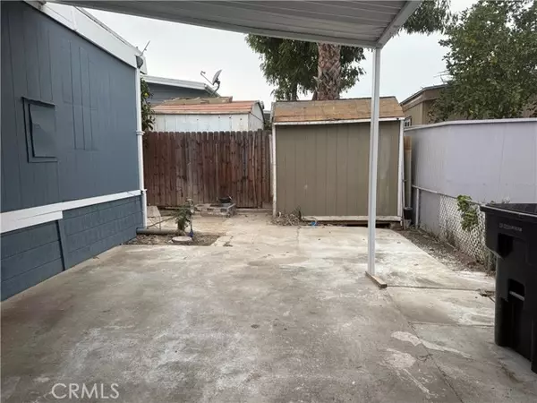 Corona, CA 92882,995 Pomona #87