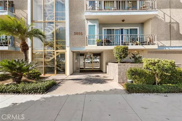 3695 Linden Avenue #9C, Long Beach, CA 90807