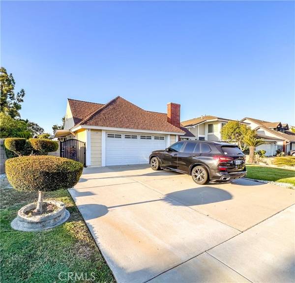 1523 W Alexis Avenue, Anaheim, CA 92802