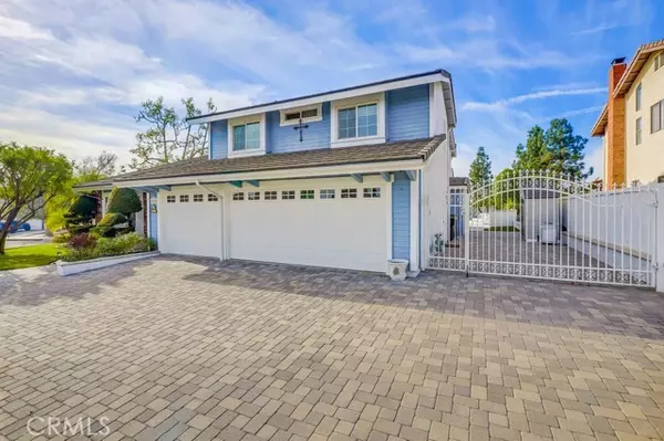 Yorba Linda, CA 92887,5695 Via Mariposa