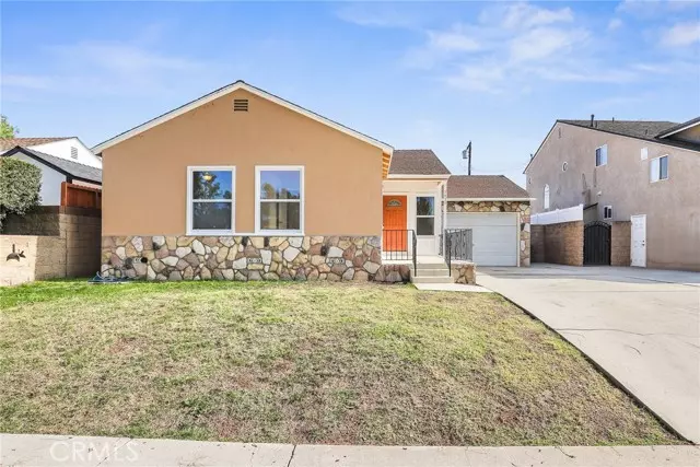 Lakewood, CA 90712,5434 Premiere Avenue